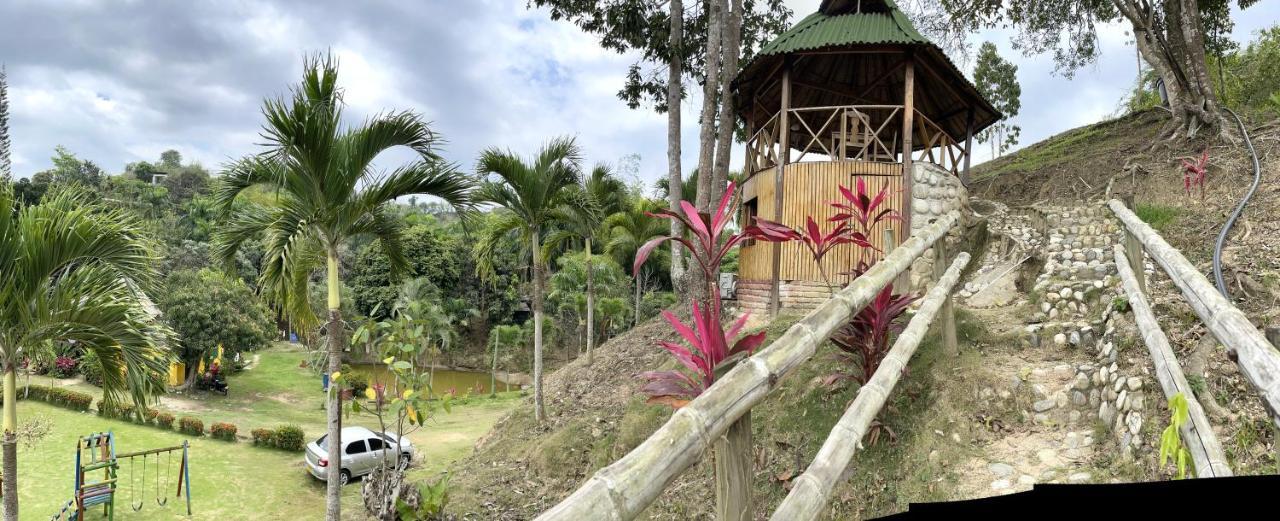 Ecohostal Palmares Del Rio Guachaca Buitenkant foto