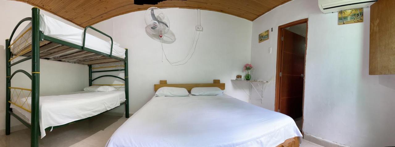 Ecohostal Palmares Del Rio Guachaca Buitenkant foto
