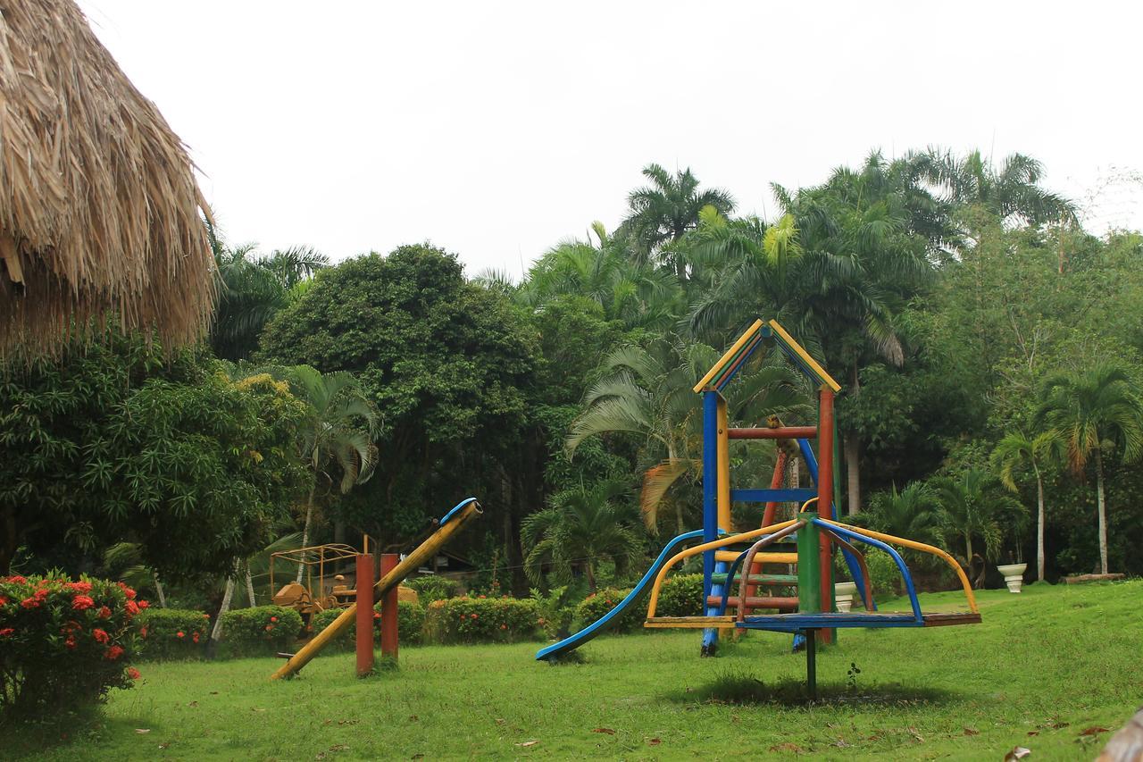 Ecohostal Palmares Del Rio Guachaca Buitenkant foto